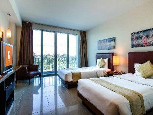 B2 Premier Hotel And Resort — Photos 3